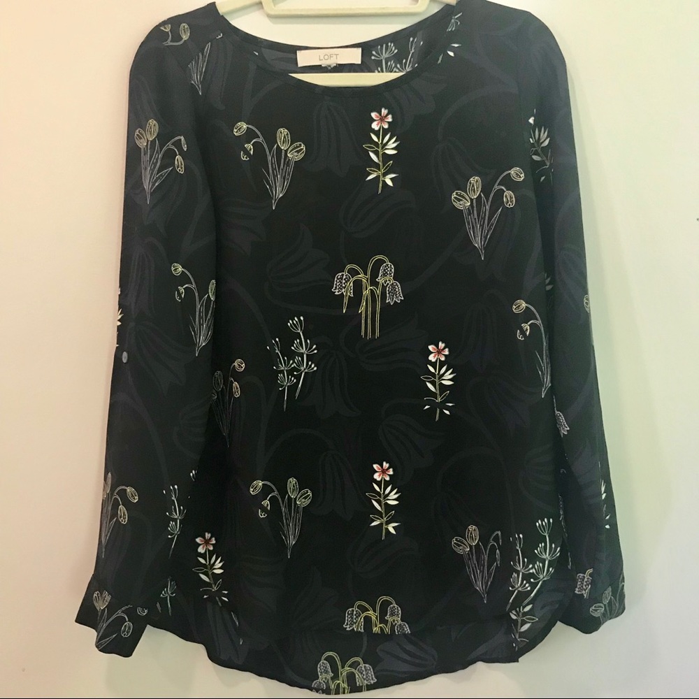 EUC Ann Taylor Loft Floral Print Top, Size L